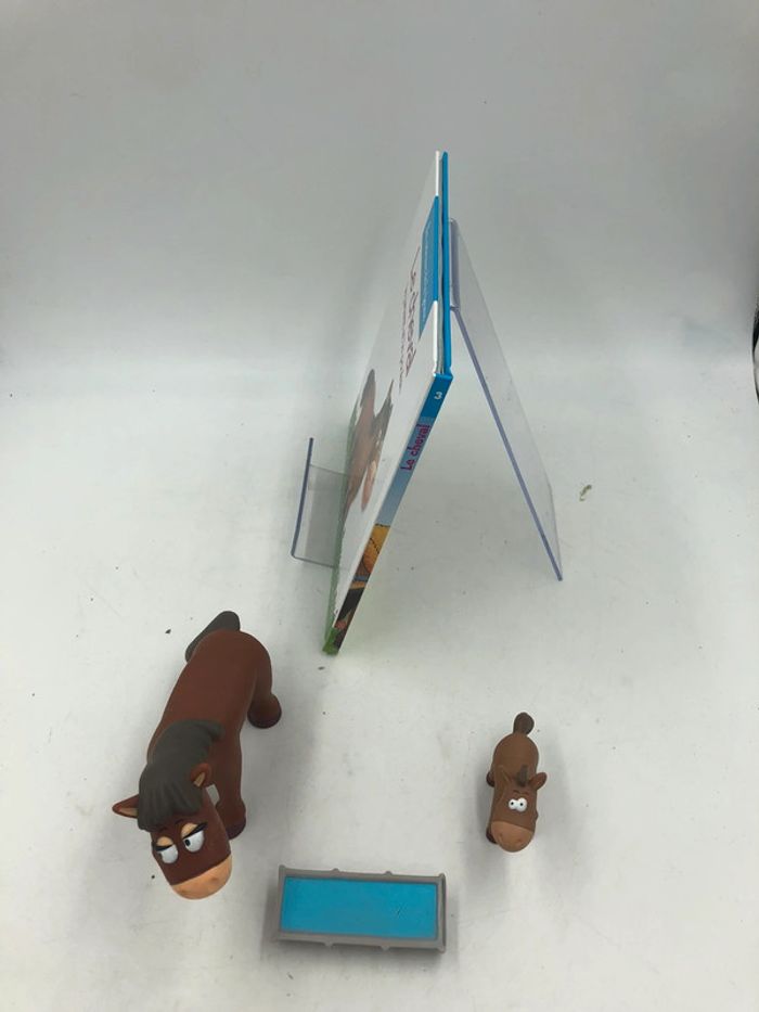 Livre + figurines Altaya les animaux de la ferme N•3 le cheval - photo numéro 3