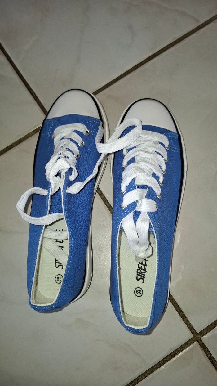 Basket bleu - photo numéro 2