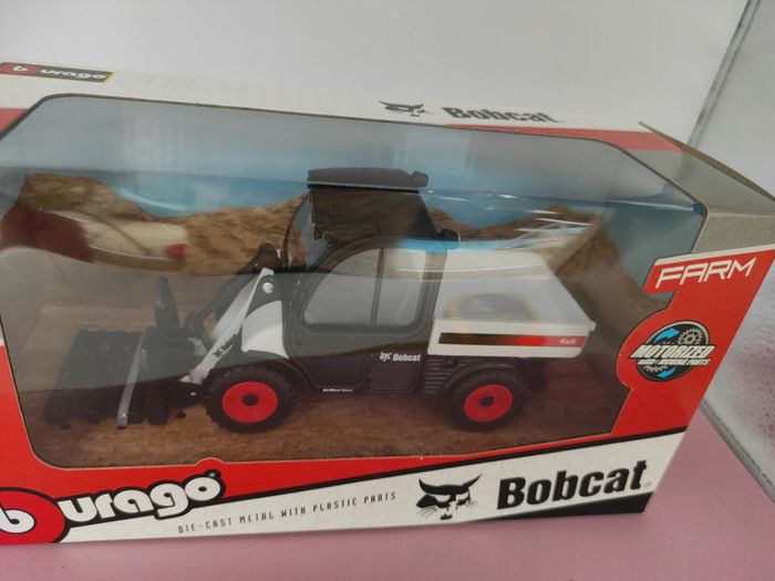 bobcat 4x4 toolcat 5600 with pallet fork bburago - photo numéro 7