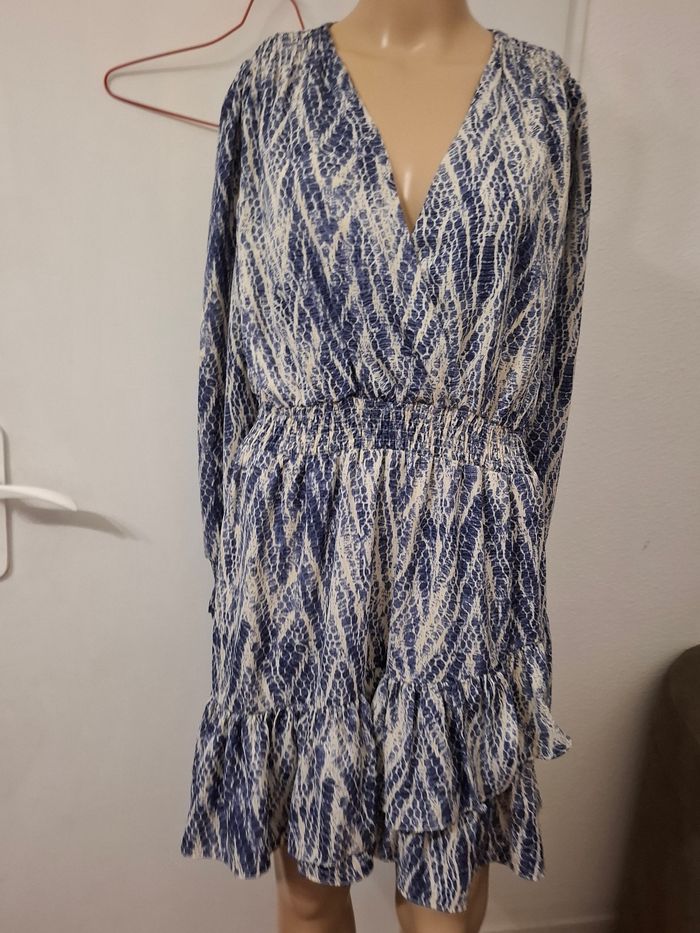 Robe dress manche longue taille 36 en très bon état