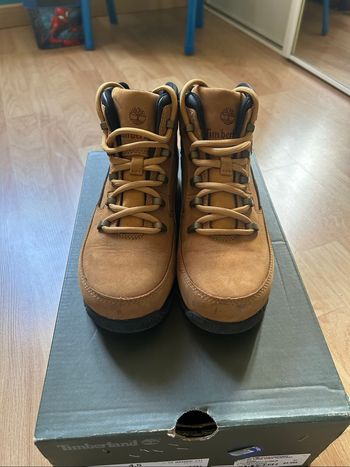 Chaussure montante