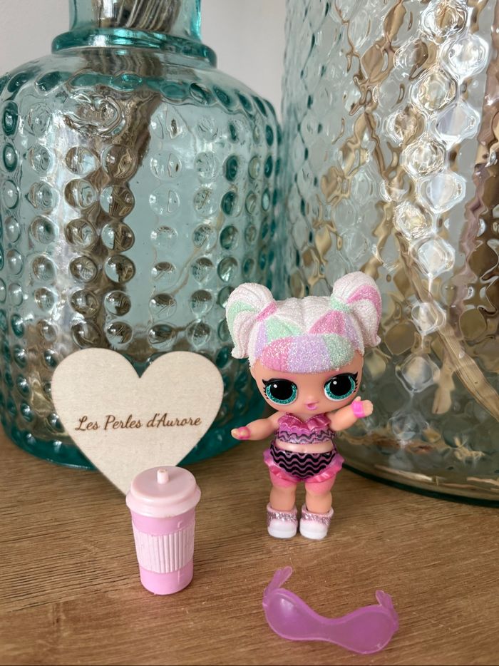 Poupée lol surprise