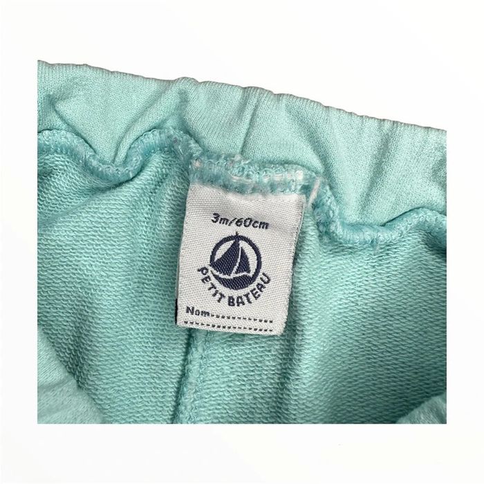 "Short turquoise Petit Bateau 3 mois TBE (4€) " - photo numéro 3