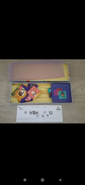 Mobile Djeco "une journée au cirque" neuf