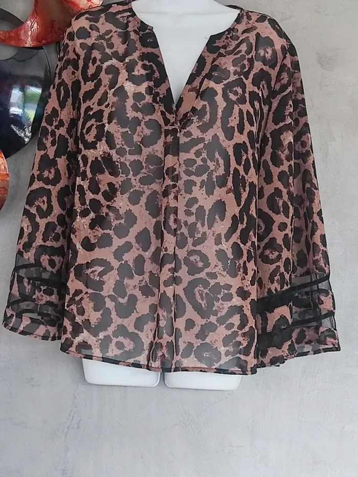 Blouse léopard fine marron et noir Shein - photo numéro 3
