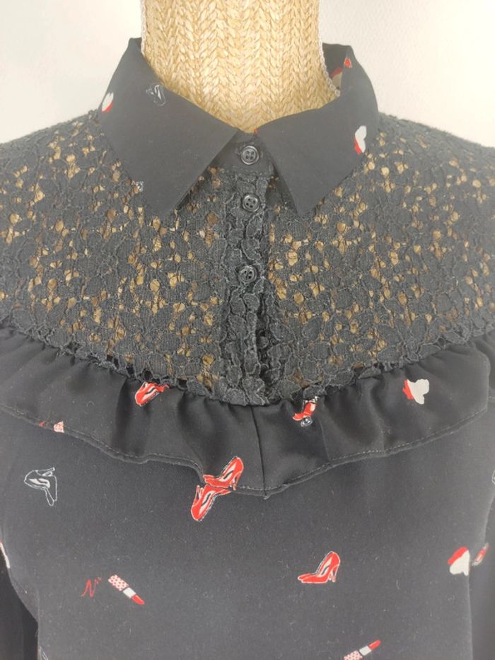 Robe mi-longue manches 3/4 noire et col dentelle motifs rouges et blancs taille 36 Naf Naf - photo numéro 5