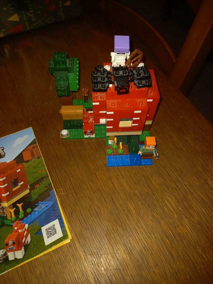 Lego maison champignons 21179