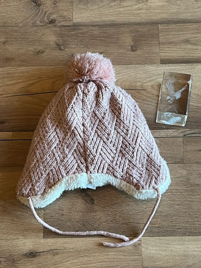 Je vend un bonnet fille 18-24 mois 50-51cm très bon état - photo numéro 2