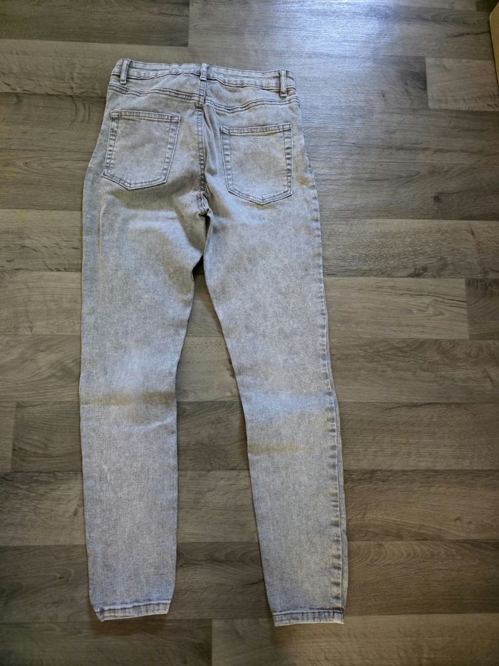 Jeans skinny gris - photo numéro 3
