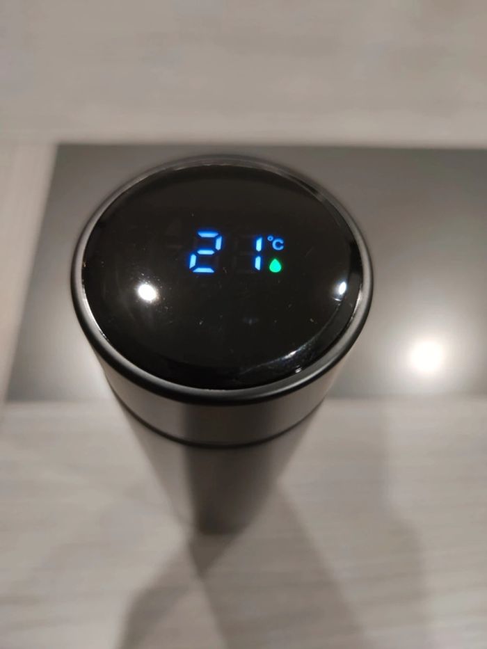 Bouteille thermos digitale - photo numéro 2