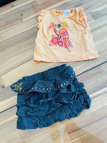 Ensemble tee shirt et jupe