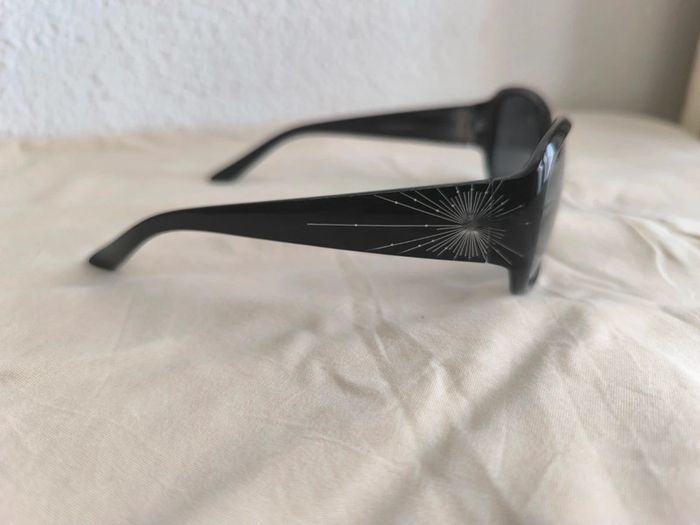Lunettes de soleil - photo numéro 2