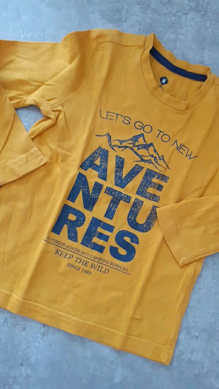 Tee-shirt jaune