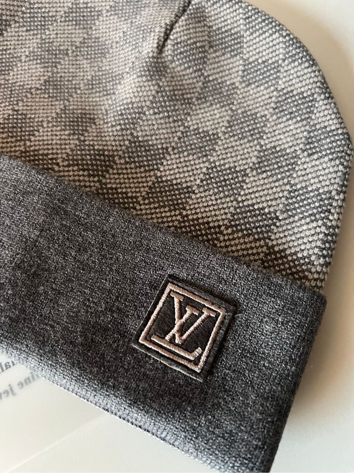 Bonnet Louis Vuitton gris - photo numéro 3