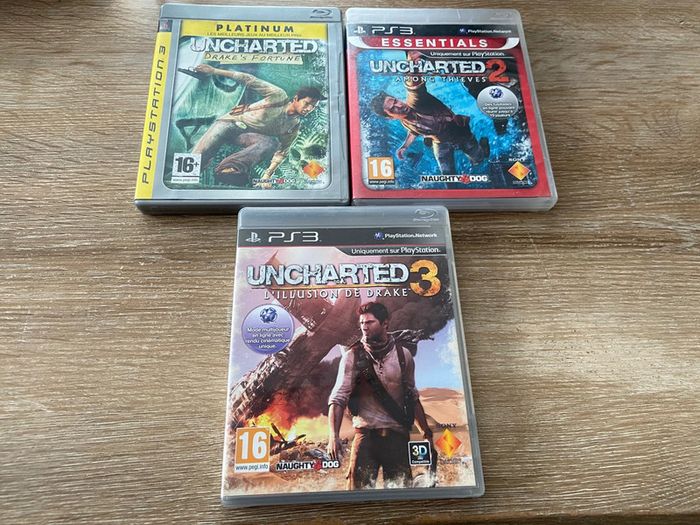 Lot de 3 jeux uncharted sur ps3