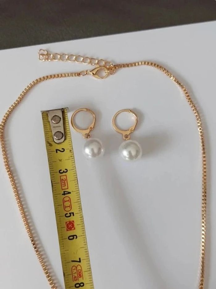Magnifique parure collier et boucles d'oreilles, perles blanches nacrées, neuf - photo numéro 3