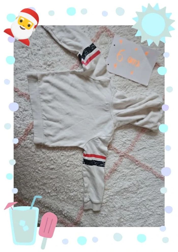 sweat fille taille 6 ans blanc a capuche marque kiabi - photo numéro 5