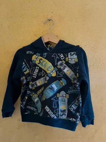 Sweat à capuche fait main - 3 ans - Article unique