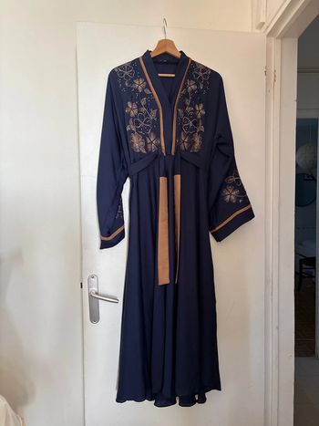 Robe de dubai avec foulard