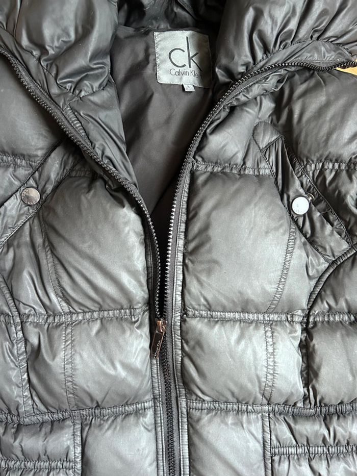 Magnifique doudoune Calvin Klein Très chaude et agréable Taille L - photo numéro 8