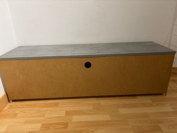 Meuble télé en très bon état 