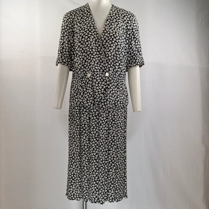 Ensemble vintage fleuri Paris 100 % viscose, jupe midi et veste boutonnée Betty Barclay 42 A1134