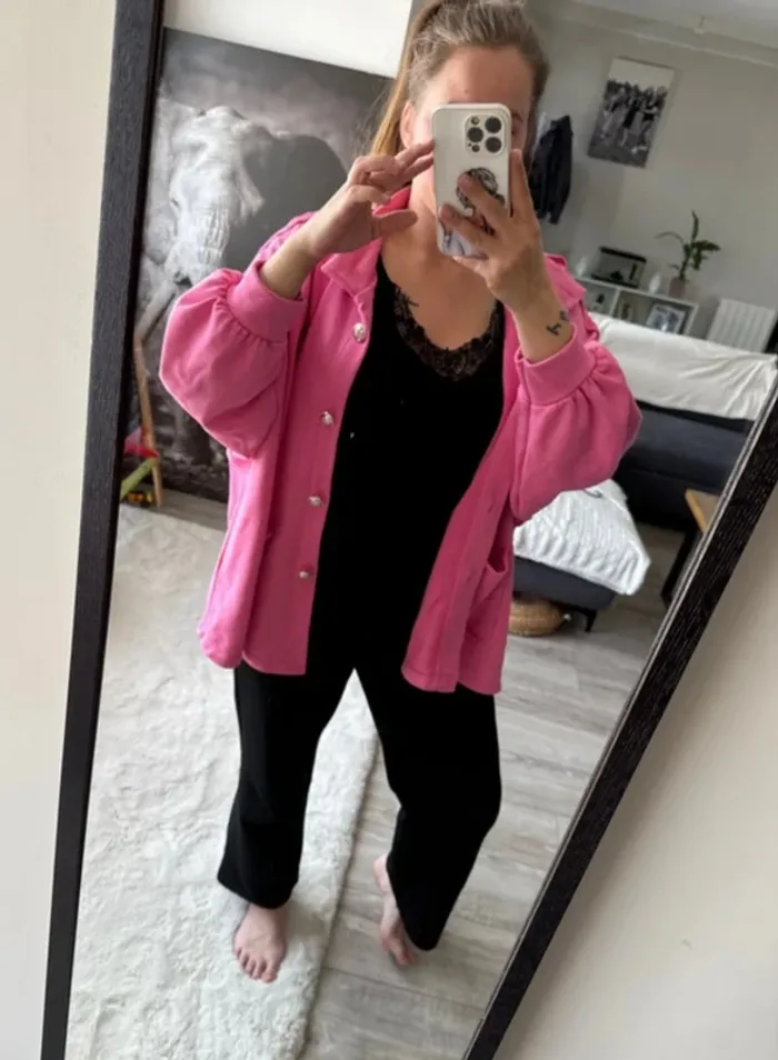 👚🌻Gilet rose neuf - Style élégant et confort assuré- pretty icon - photo numéro 10