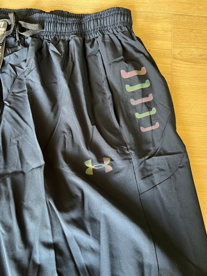 Short de sport Under Armour - Neuf avec étiquette - XL - photo numéro 2