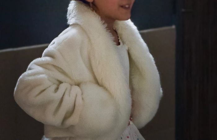 Boléros d'hivers blanc cassé, fausse fourrure - photo numéro 7