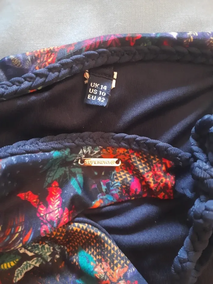 Maillot superdry 2 pièces 42 - photo numéro 2