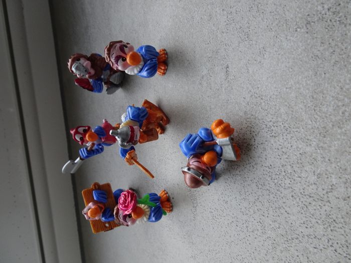 Figurines vautours - photo numéro 2