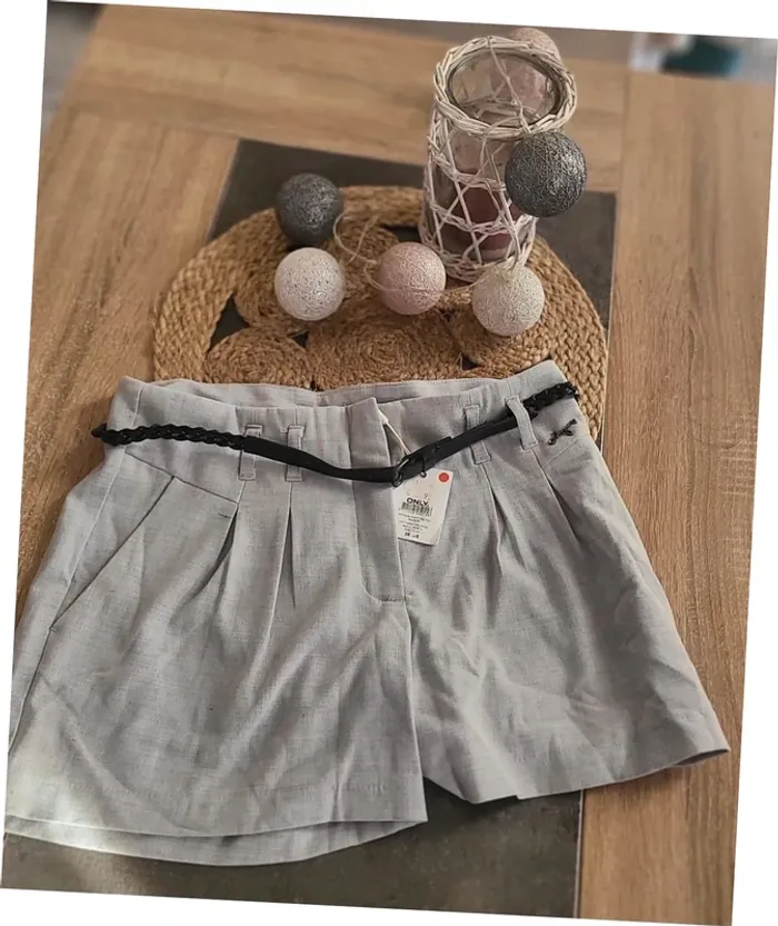 Short gris