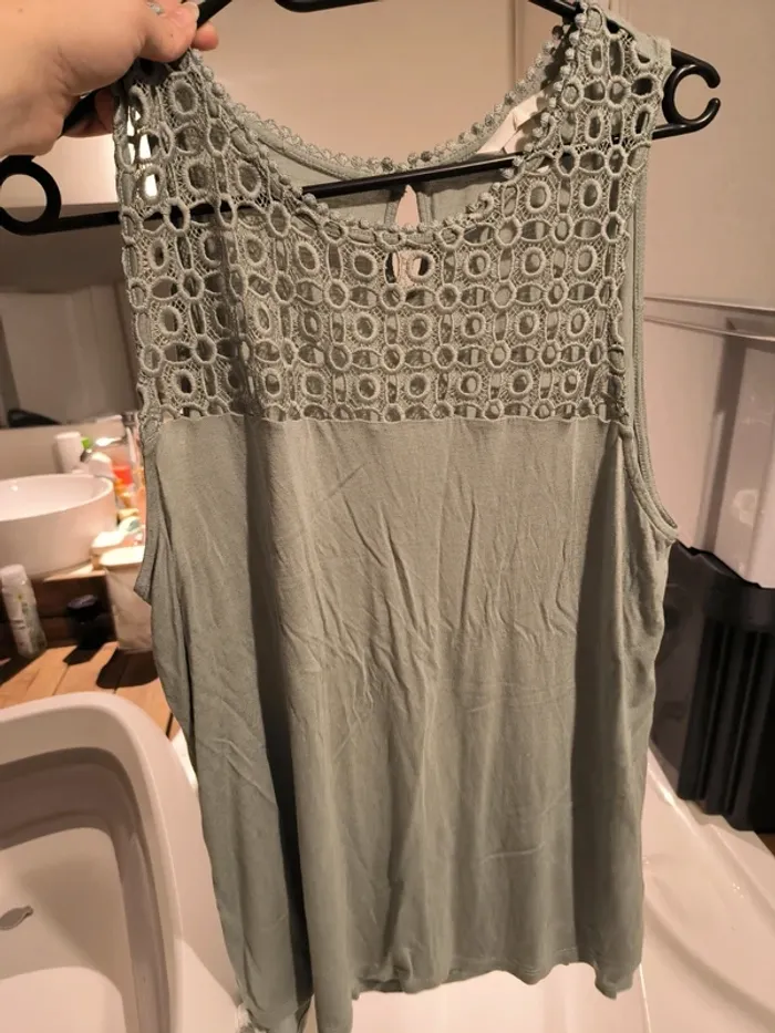 Top femme vert kaki