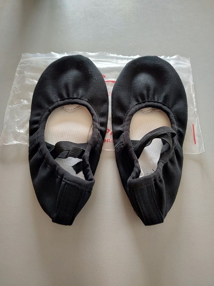 Ballerines de danse neuves P.31