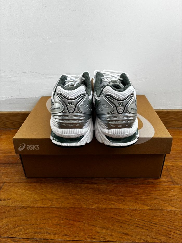ASICS Gel Kayano 14 White/Slate Grey - Taille 44 - Neuves - photo numéro 3