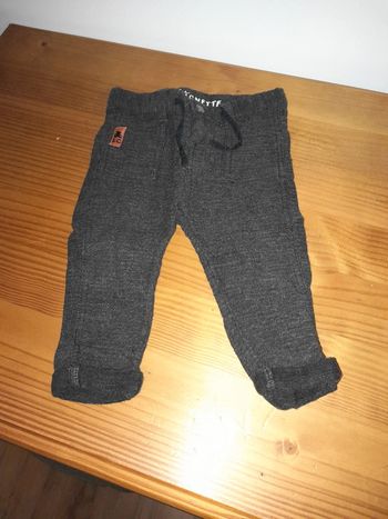 pantalon Lulu castagnette 12mois très bon état