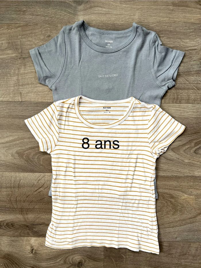 Lot de 2 tee-shirts manches courtes taille 8 ans Kiabi