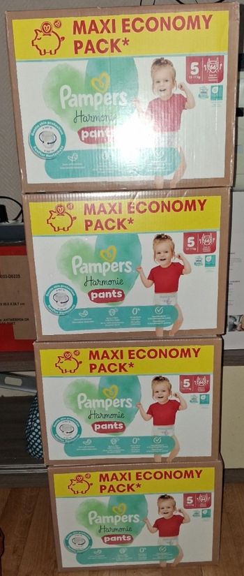 Couches pampers harmonie pants T5 