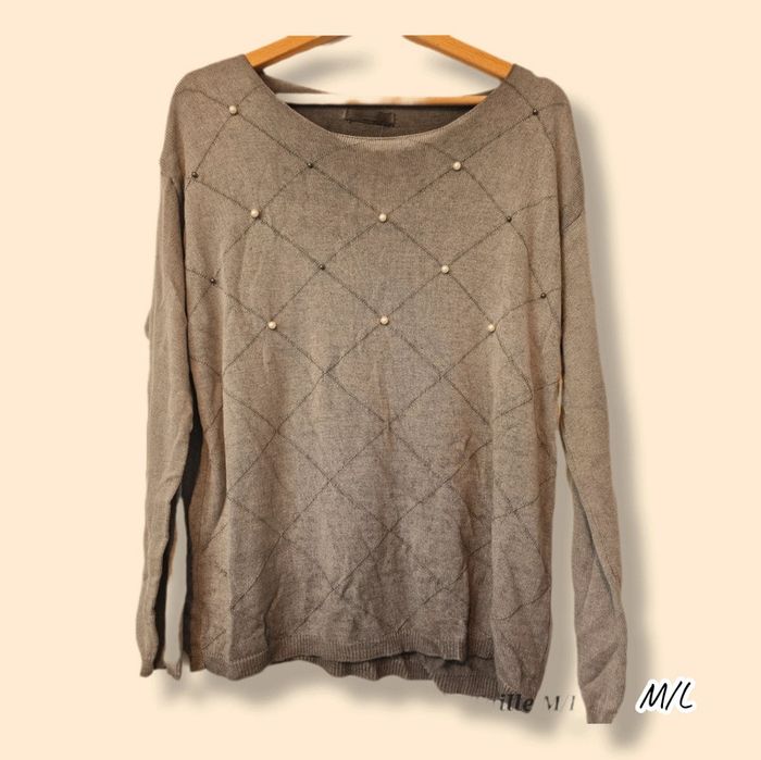 Pull léger avec perles