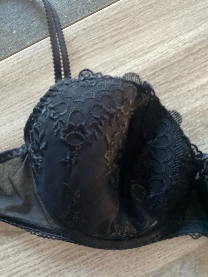 Soutien-gorge à coque   noire fantaisie - photo numéro 3