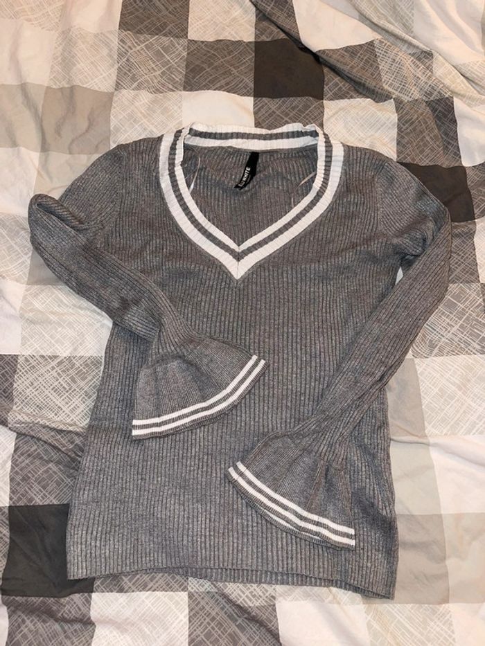 Pull gris - photo numéro 2