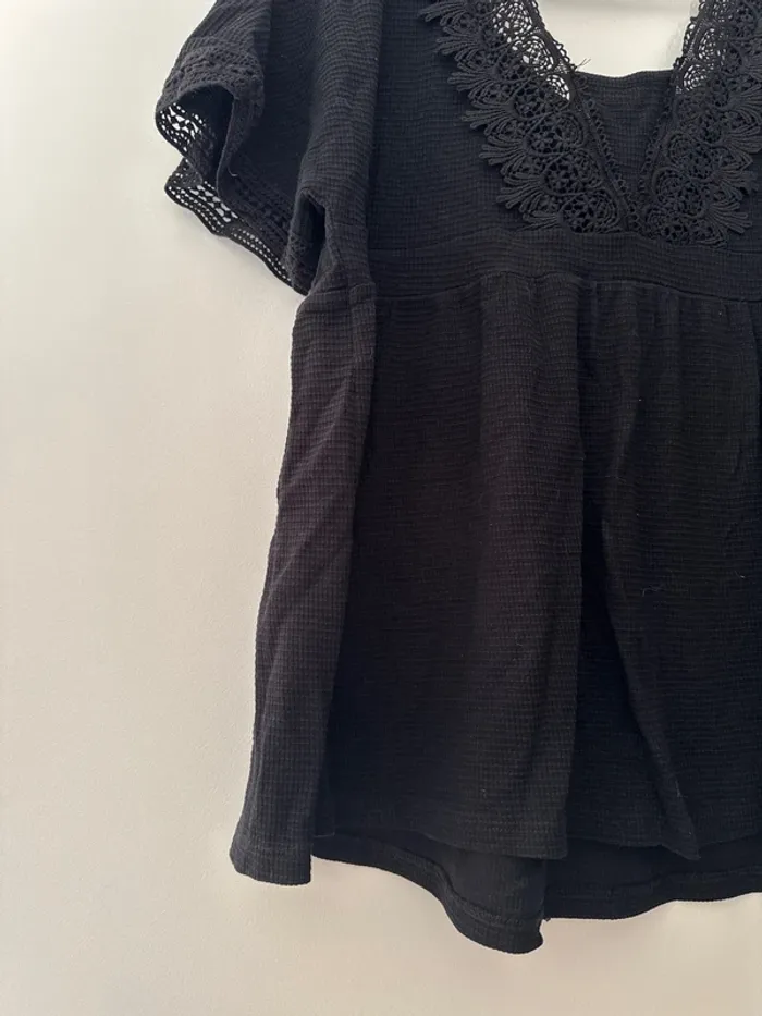 T shirt Bonobo noir avec dentelle - photo numéro 3