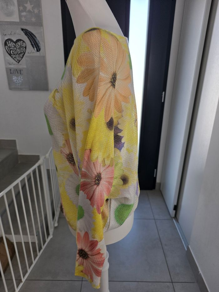 Pull fleurie femme taille M - photo numéro 2