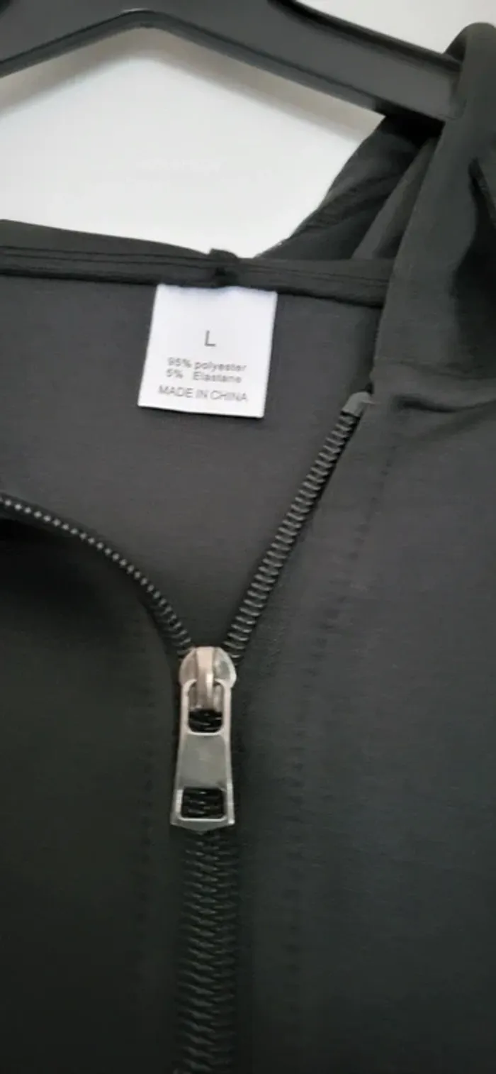 Veste à capuche logo "Marseille" - photo numéro 3