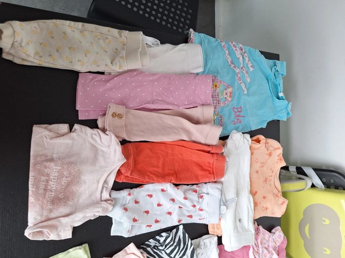 Lot été 1 mois 19 pièces - photo numéro 2