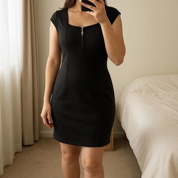 Robe noire cintrée Mosquitos