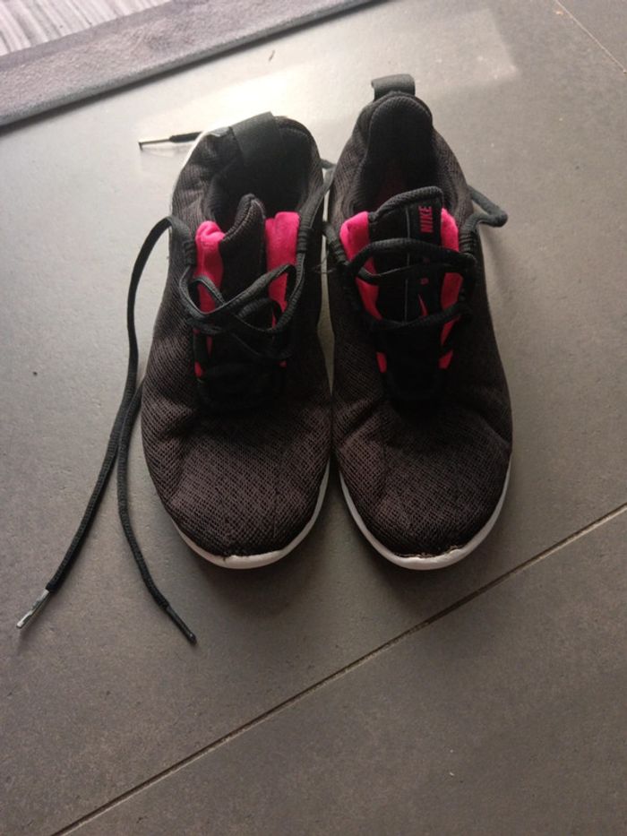 Basket Nike sportswear 35,5 - photo numéro 2
