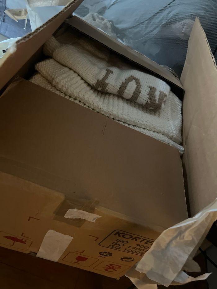 Carton vêtement 3 mois