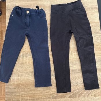 Lot 2 pantalons 4 ans
