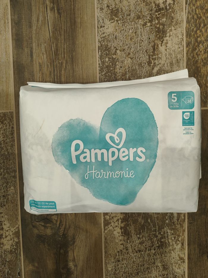Couches Pampers harmonie taille 5 - photo numéro 4